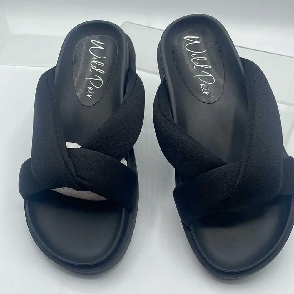 Wild Pair Beck Neon Black Women's slide Sandals NEW  SZ: 5
